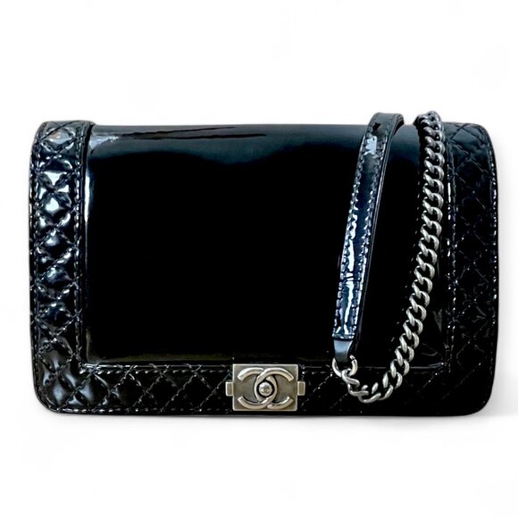 CHANEL Auth WOC Boy Reverso Lambskin Black Patent Leather Crossbody Bag Chain - Picture 1 of 16